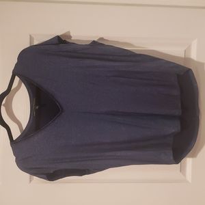 White house black market jet setter tee